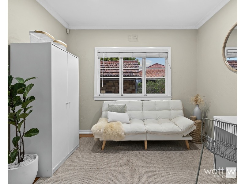 1 Roderick Street, Wavell Heights QLD 4012