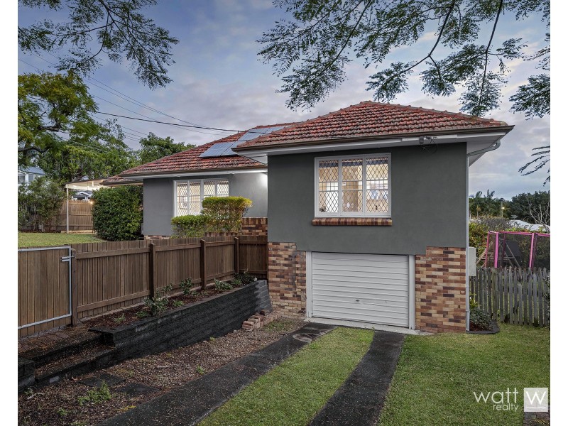 1 Roderick Street, Wavell Heights QLD 4012