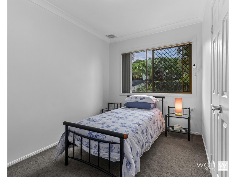 15 Kaiyar Street, Chermside West QLD 4032