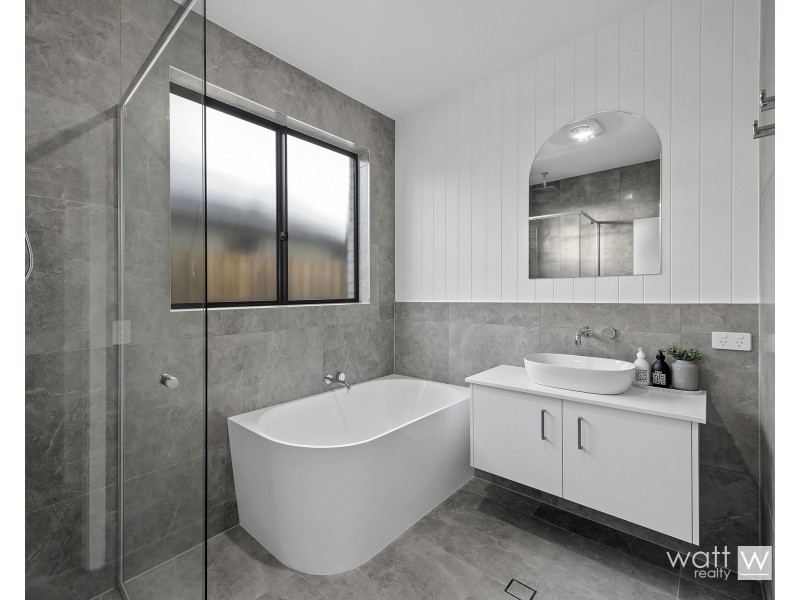 4 Aspen Circuit, Logan Reserve QLD 4133