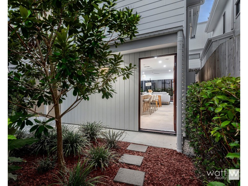 20 Erskine Avenue, Kedron QLD 4031