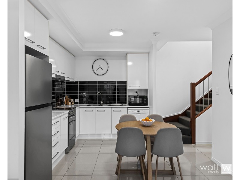 5 Desiree Lane, Warner QLD 4500