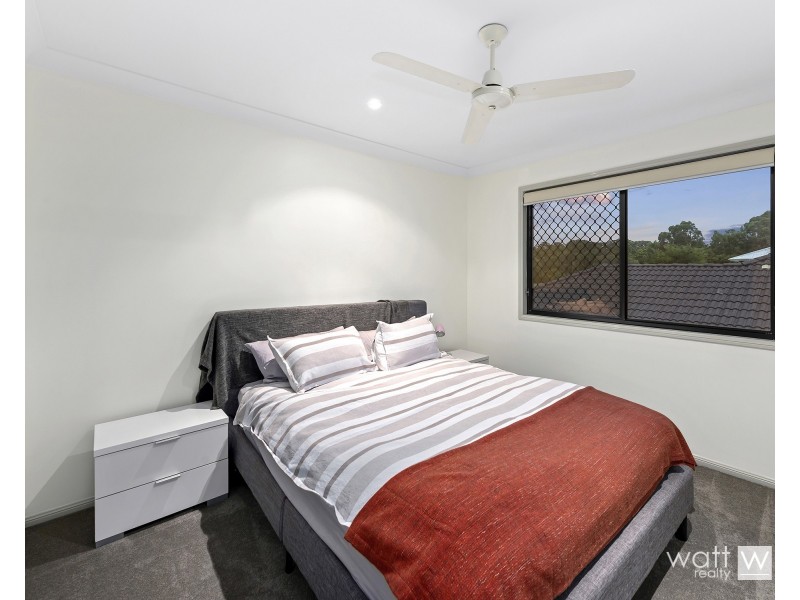 18 Petrie Crescent, Aspley QLD 4034