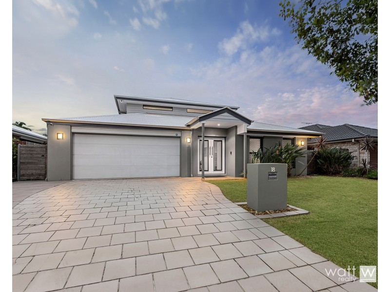 18 Petrie Crescent, Aspley QLD 4034