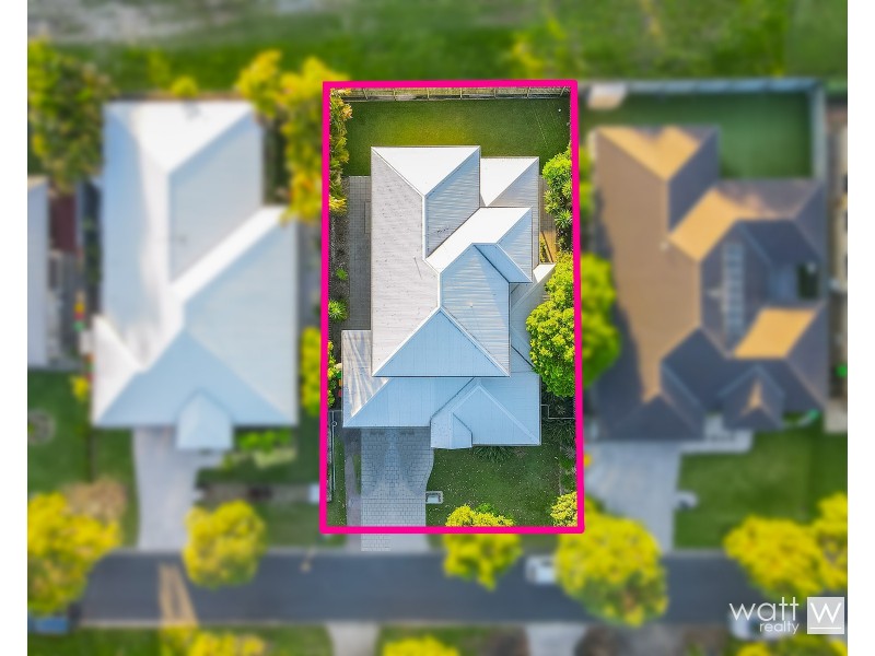 18 Petrie Crescent, Aspley QLD 4034