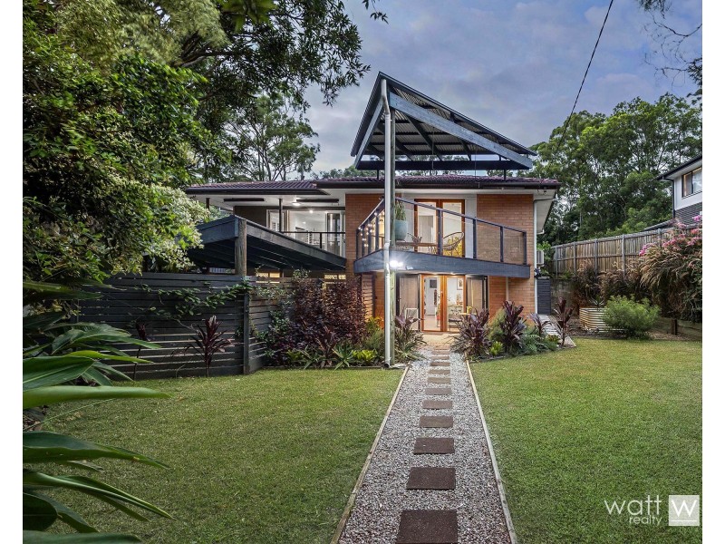 32 Tarnook Drive, Ferny Hills QLD 4055