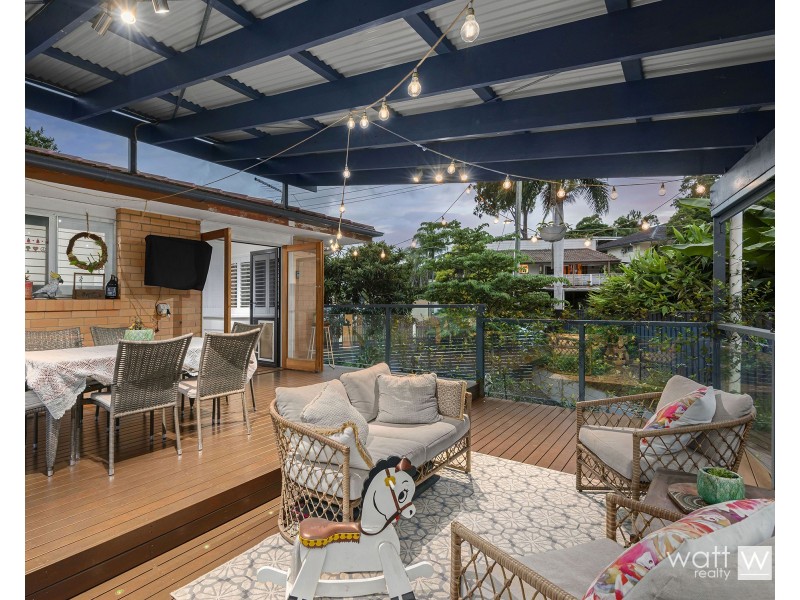 32 Tarnook Drive, Ferny Hills QLD 4055