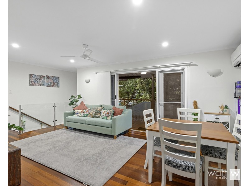 32 Tarnook Drive, Ferny Hills QLD 4055