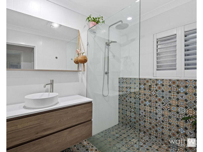 32 Tarnook Drive, Ferny Hills QLD 4055