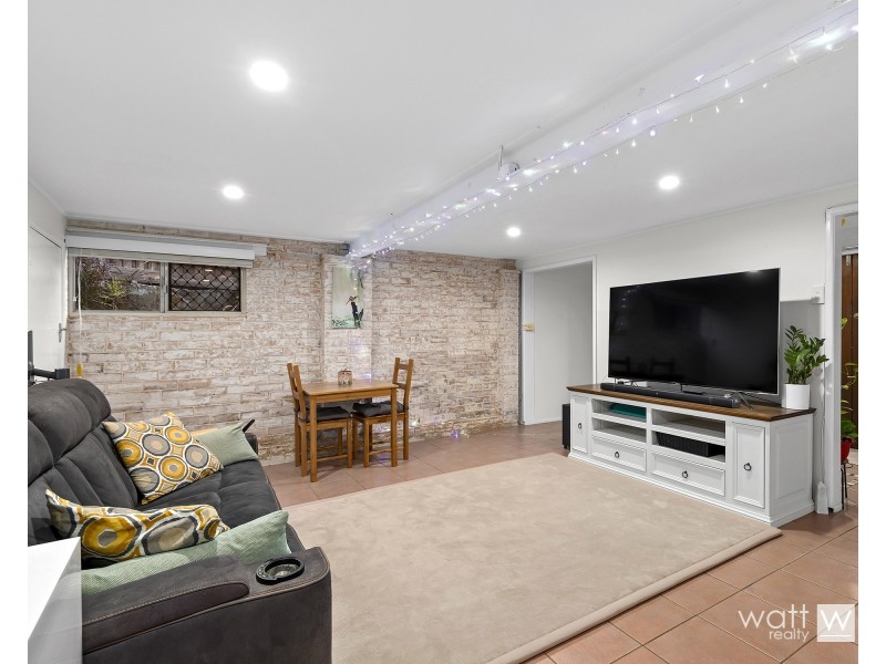 32 Tarnook Drive, Ferny Hills QLD 4055