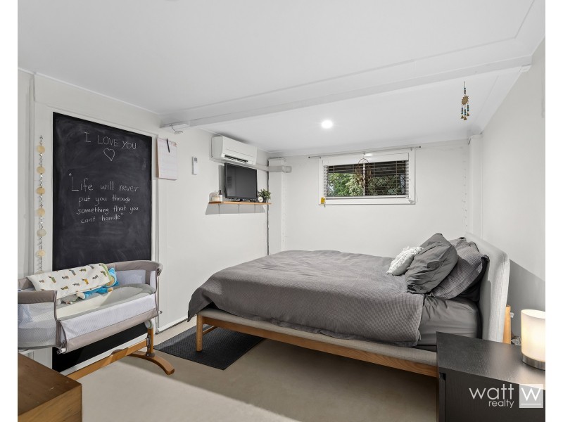 32 Tarnook Drive, Ferny Hills QLD 4055