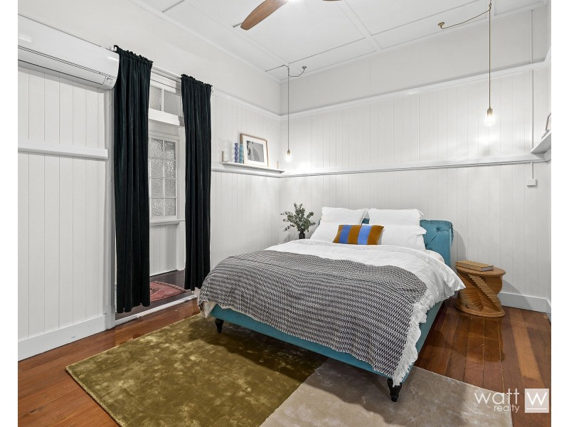 2 Quandeine Street, Stafford QLD 4053