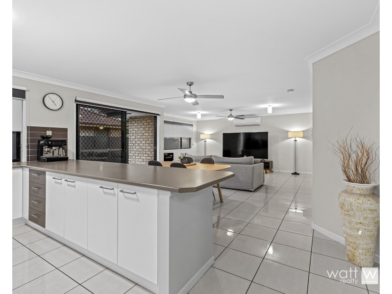 6 Petrie Crescent, Aspley QLD 4034