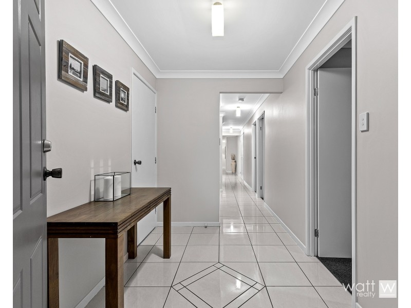 6 Petrie Crescent, Aspley QLD 4034