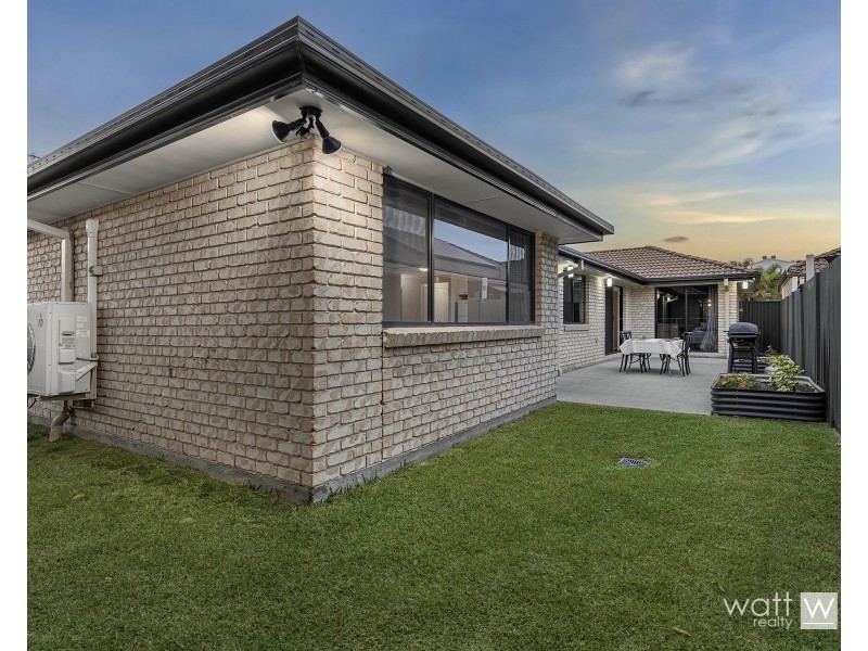 6 Petrie Crescent, Aspley QLD 4034