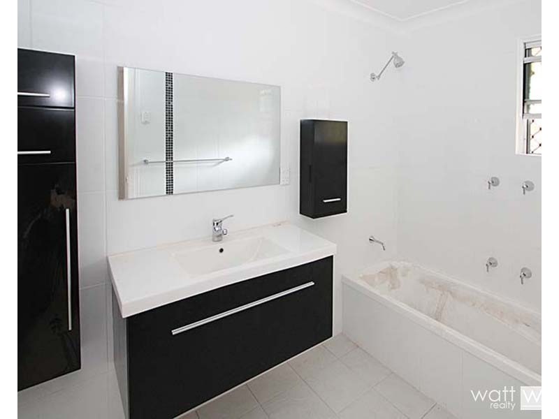 15 Helena Street, Aspley QLD 4034