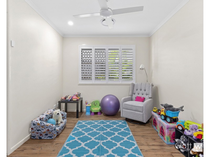 4 Gardner Street West, Kallangur QLD 4503