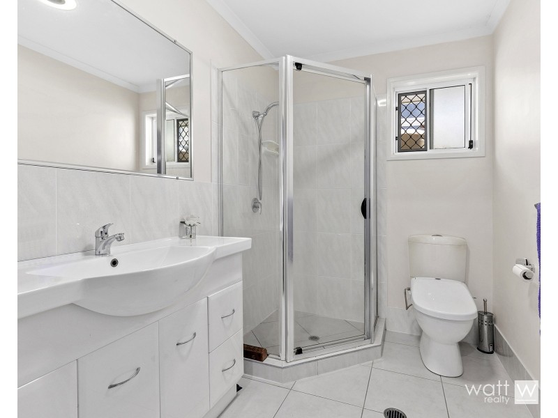 4 Gardner Street West, Kallangur QLD 4503