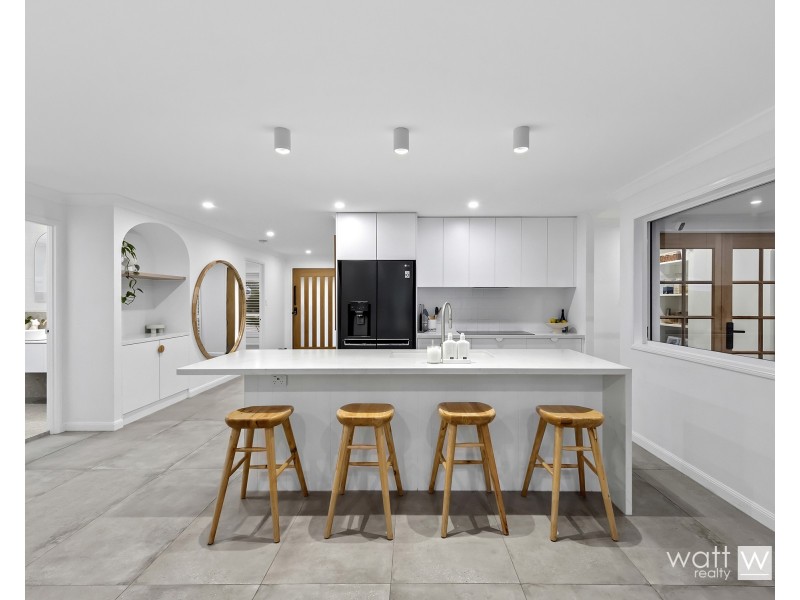 12 Meilland Court, Eatons Hill QLD 4037