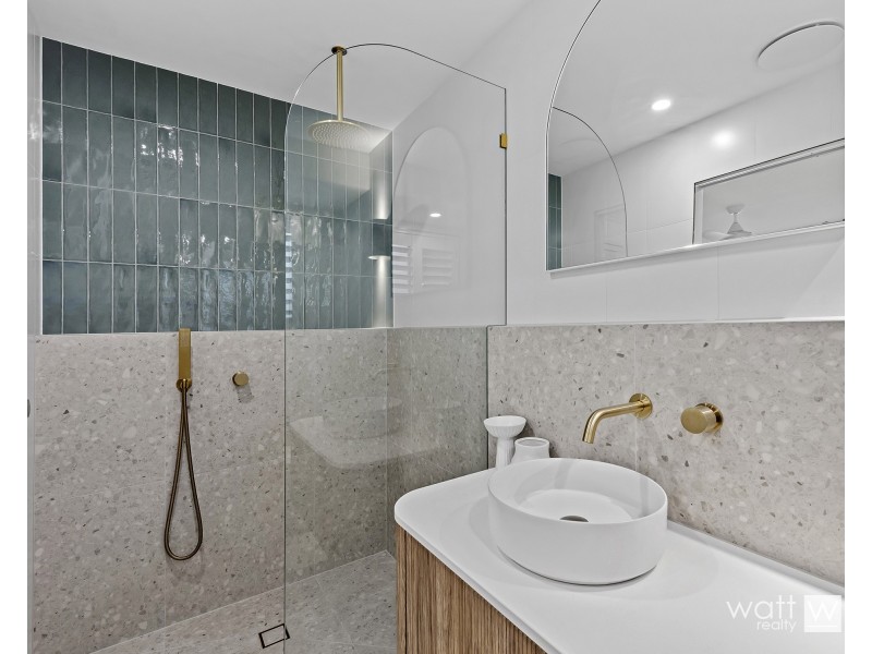 12 Meilland Court, Eatons Hill QLD 4037