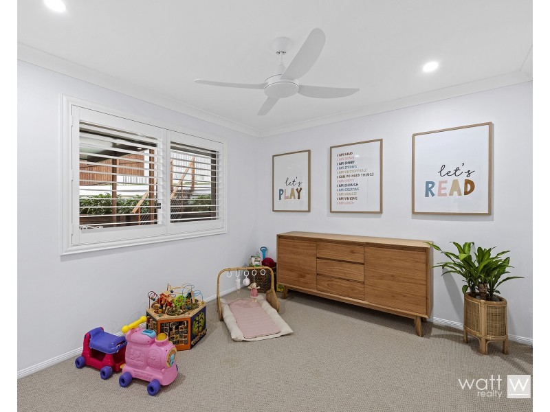 12 Meilland Court, Eatons Hill QLD 4037