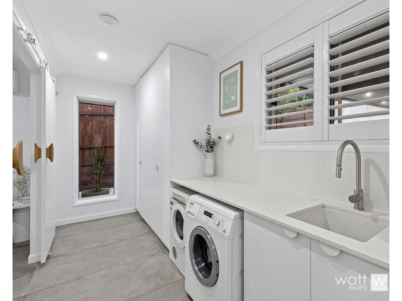 12 Meilland Court, Eatons Hill QLD 4037