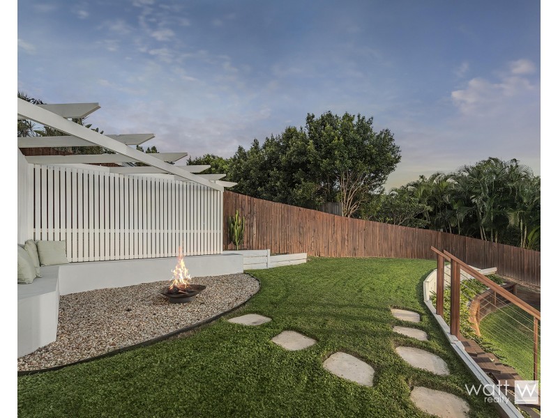 12 Meilland Court, Eatons Hill QLD 4037