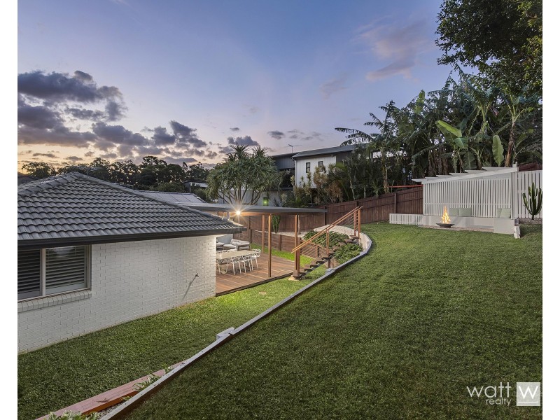 12 Meilland Court, Eatons Hill QLD 4037