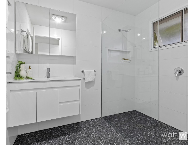 28 McGhie Street, Zillmere QLD 4034