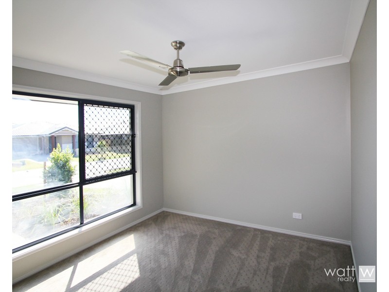 9 Ravenbourne Street, Fitzgibbon QLD 4018