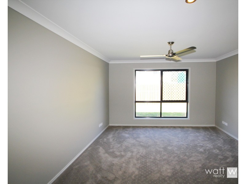 9 Ravenbourne Street, Fitzgibbon QLD 4018