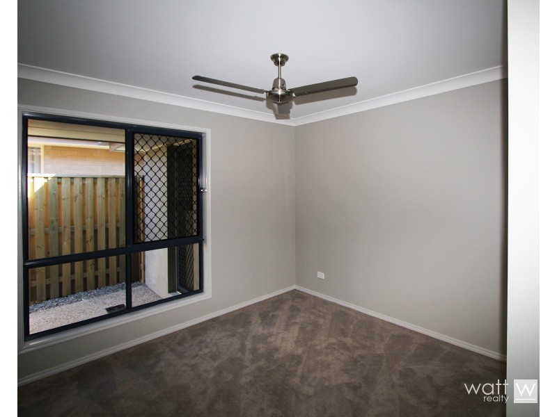 9 Ravenbourne Street, Fitzgibbon QLD 4018