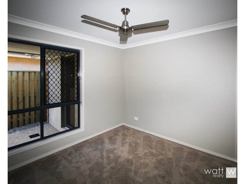 9 Ravenbourne Street, Fitzgibbon QLD 4018