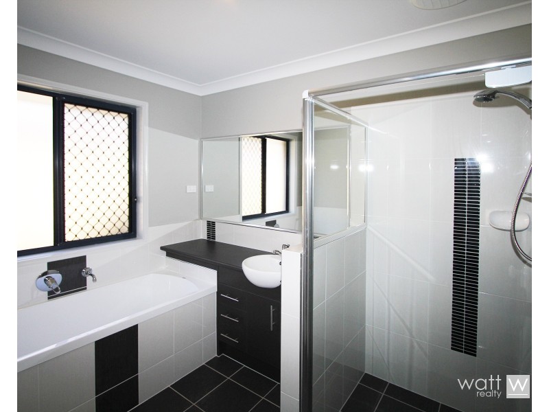 9 Ravenbourne Street, Fitzgibbon QLD 4018