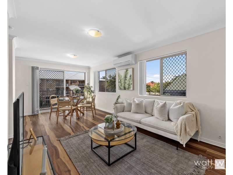 2/120 Miller Street, Chermside QLD 4032