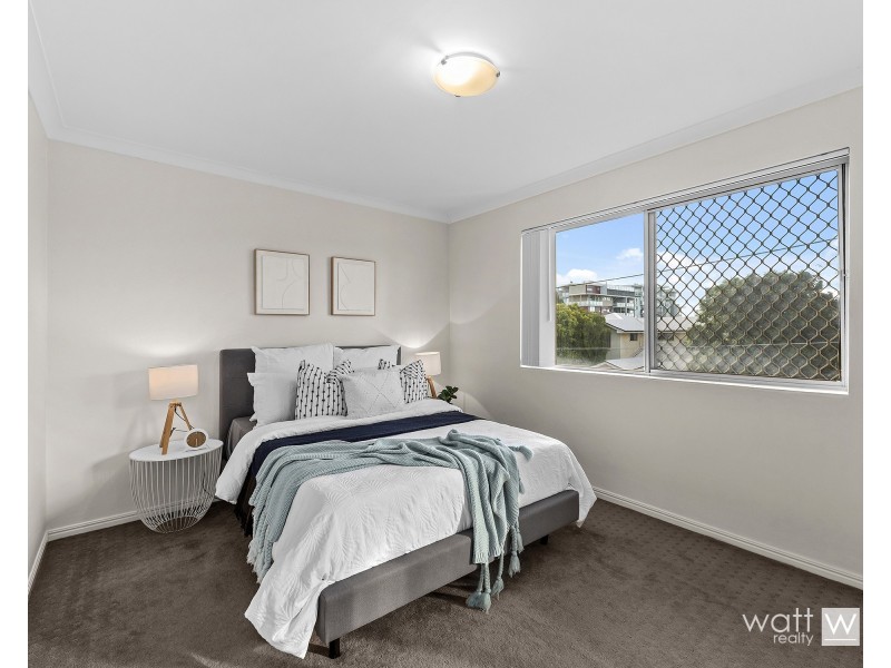 2/120 Miller Street, Chermside QLD 4032