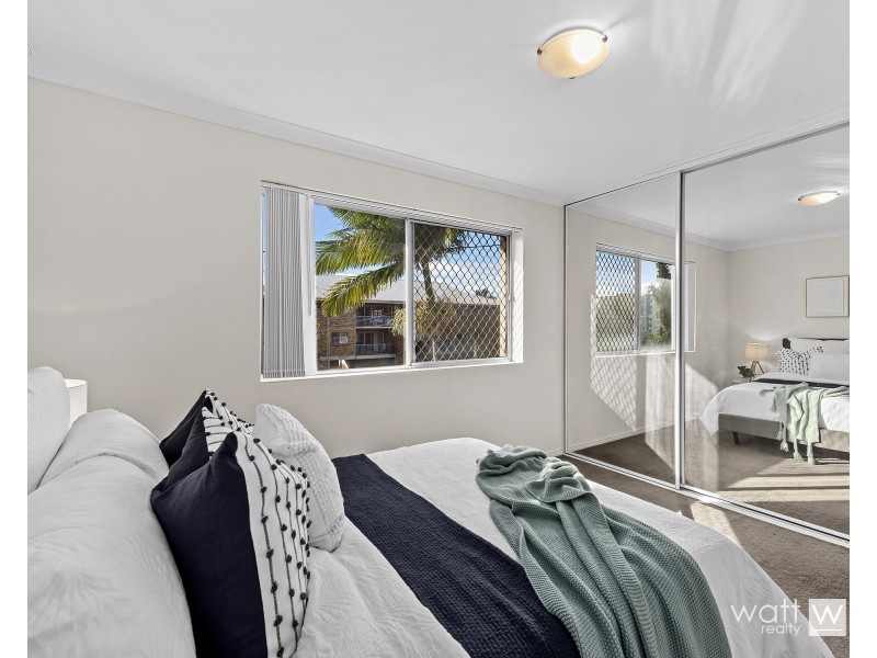 2/120 Miller Street, Chermside QLD 4032