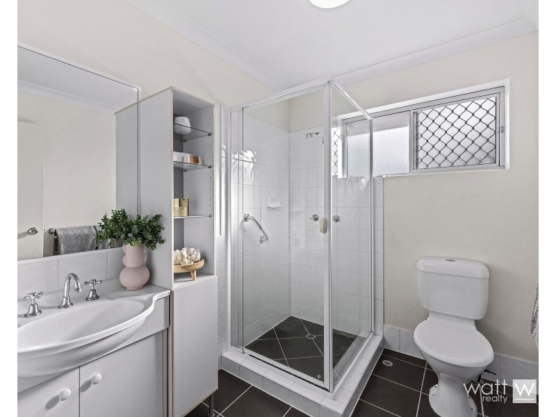 2/120 Miller Street, Chermside QLD 4032