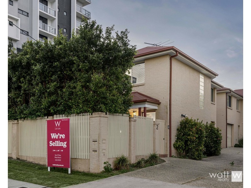 2/55 Latham Street, Chermside QLD 4032