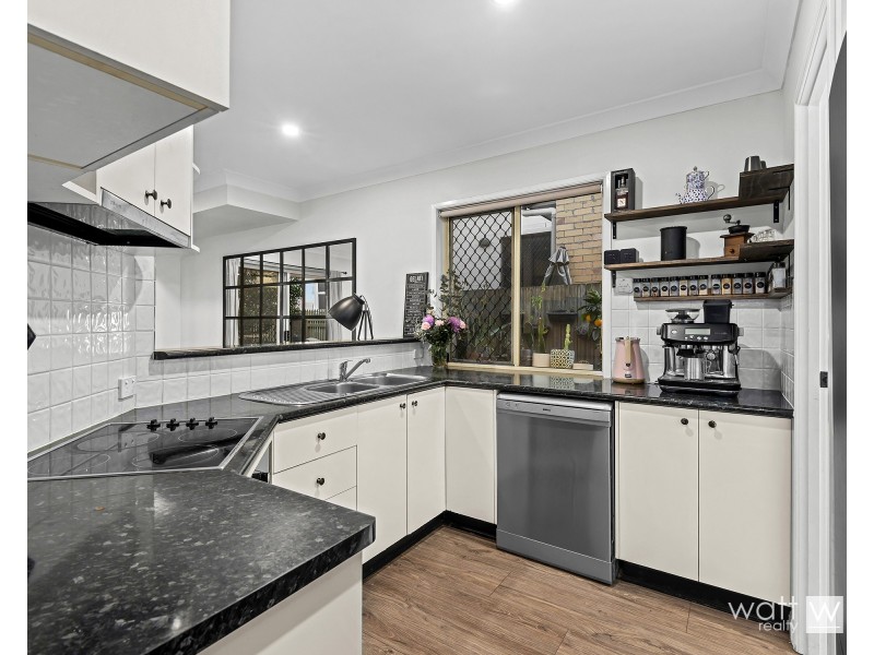 2/55 Latham Street, Chermside QLD 4032