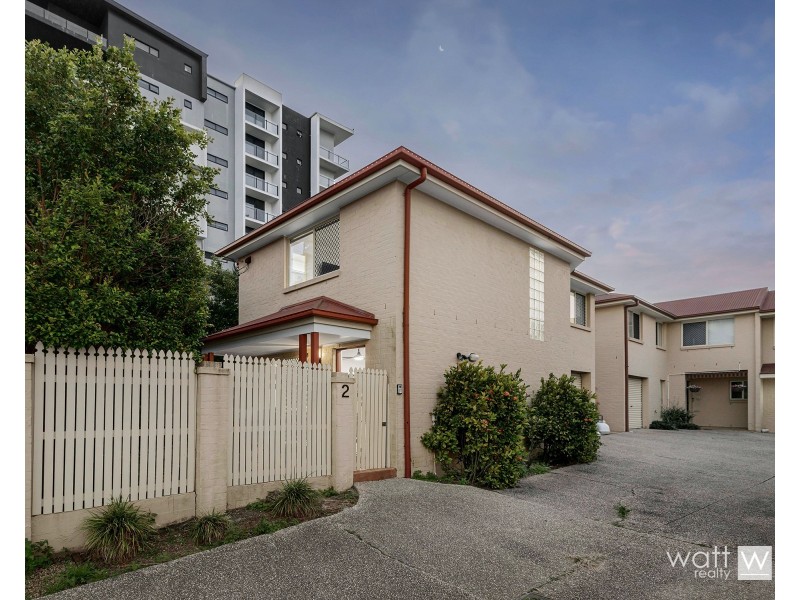 2/55 Latham Street, Chermside QLD 4032