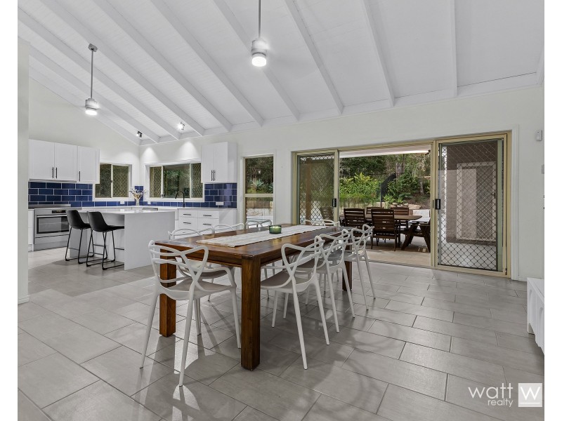 3 Bracken Court, Cashmere QLD 4500