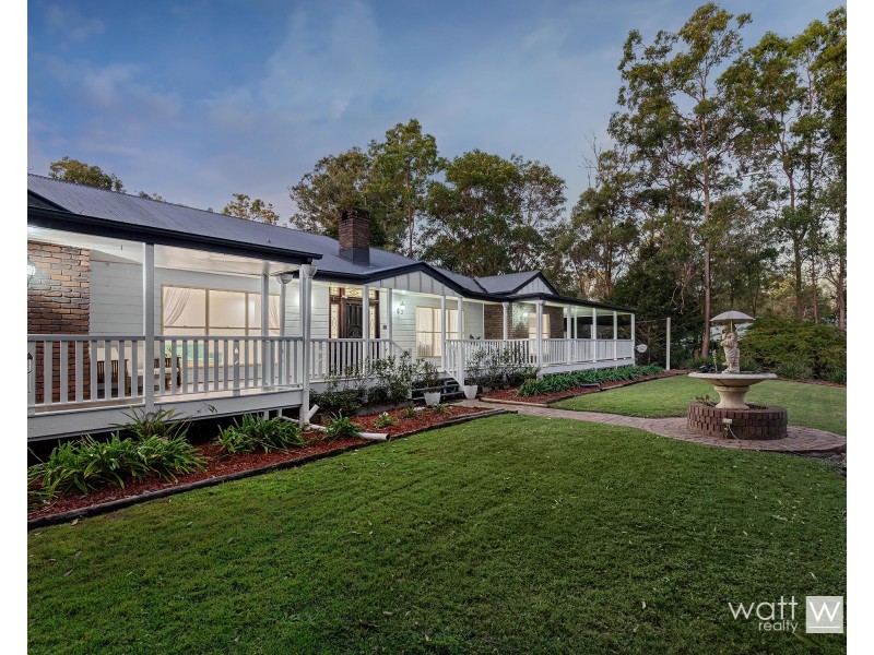 3 Bracken Court, Cashmere QLD 4500