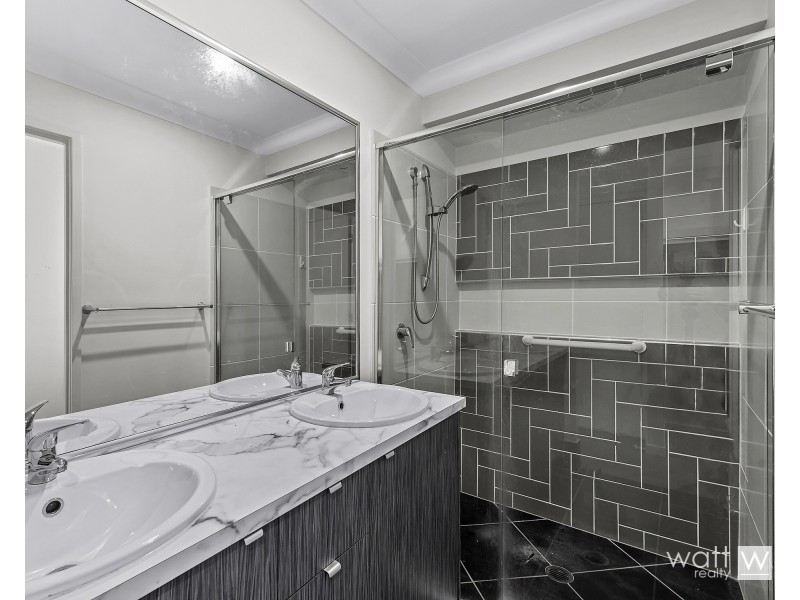 15 Carnarvon Close, Mango Hill QLD 4509