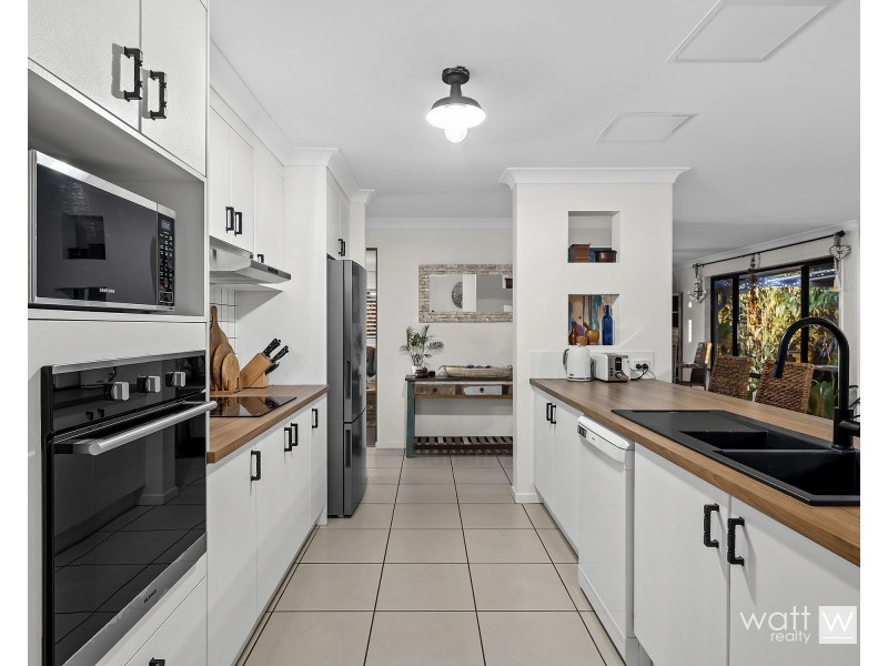 15 Tenzing Court, Warner QLD 4500