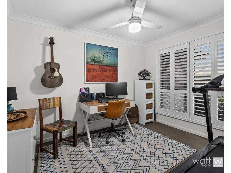 15 Tenzing Court, Warner QLD 4500
