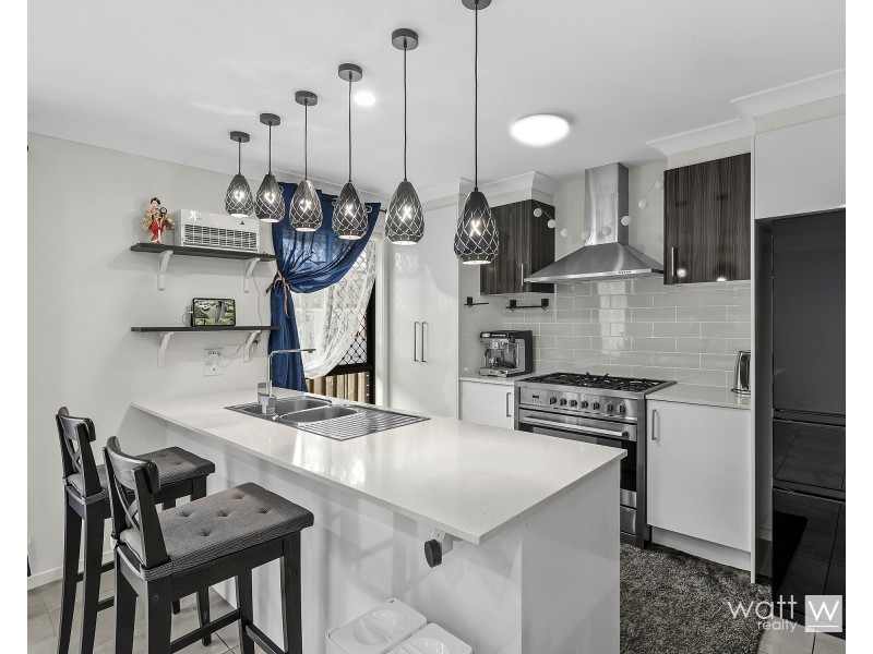 9 Sunray Parade, Griffin QLD 4503