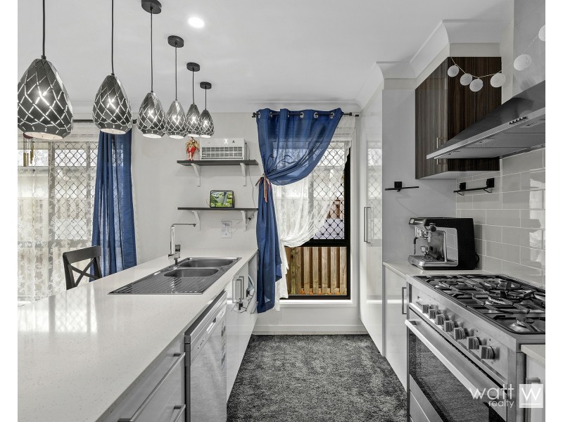 9 Sunray Parade, Griffin QLD 4503