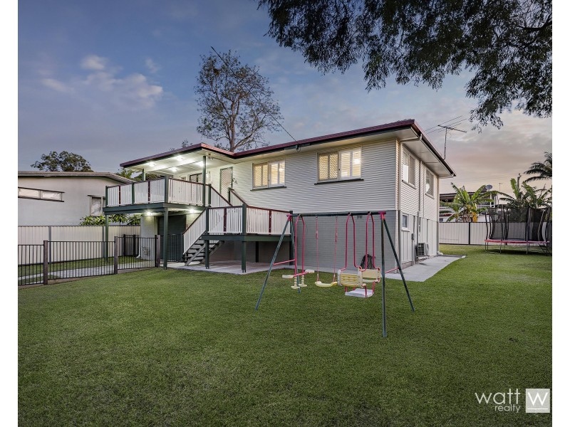 4 Dibbil Street, Chermside West QLD 4032