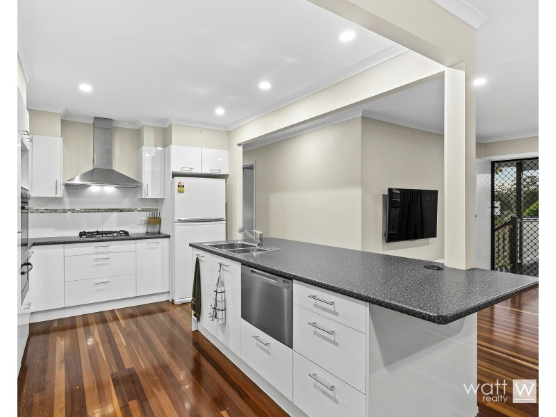 4 Dibbil Street, Chermside West QLD 4032